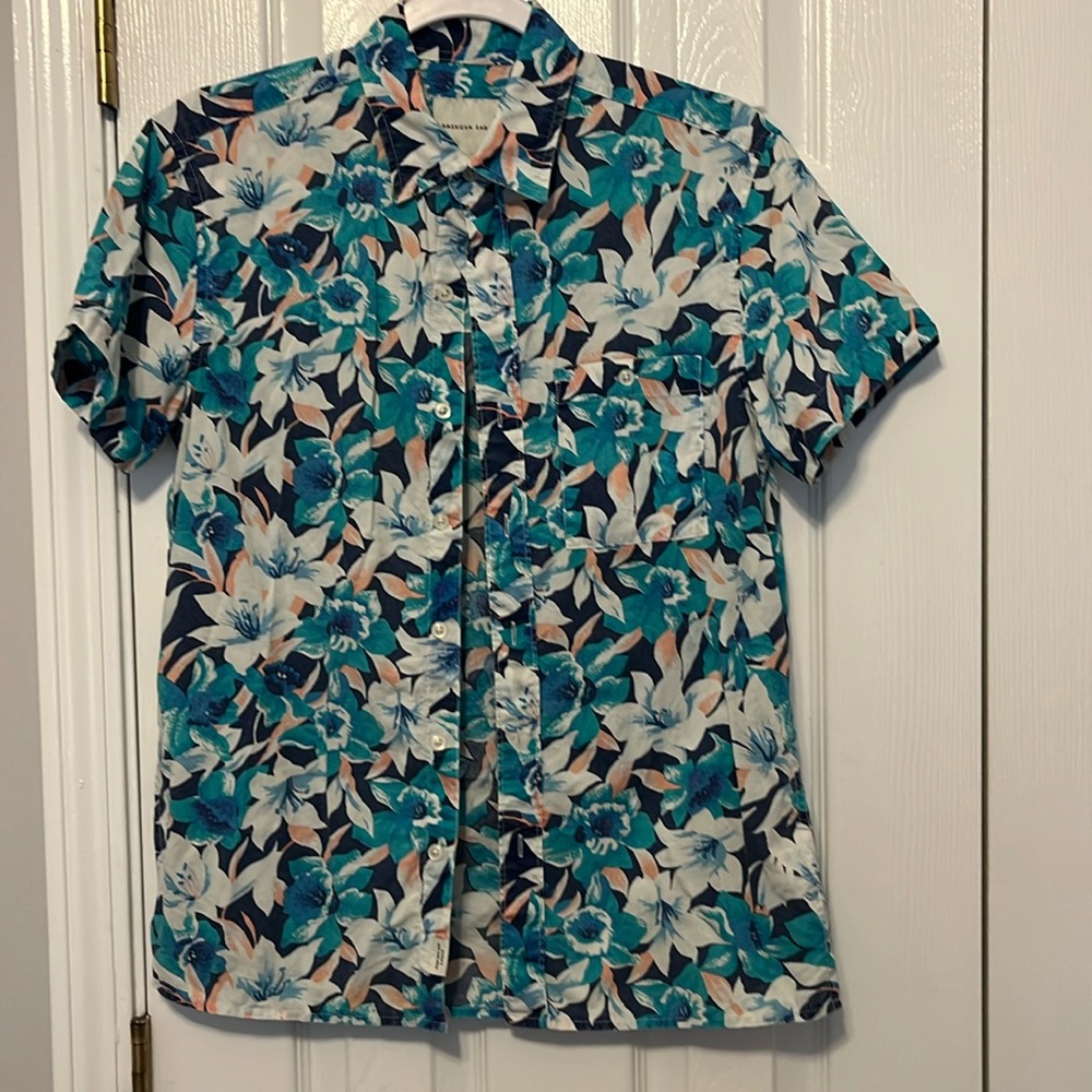 Men’s American Eagle XS Button Down Shirt - Picture 1 of 4